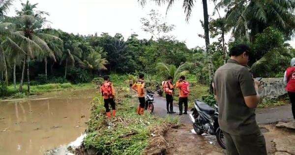 Akibat Curah Hujan dengan Intensitas Tinggi 4 Desa di Kecamatan Mancak Alami Banjir dan Longsor