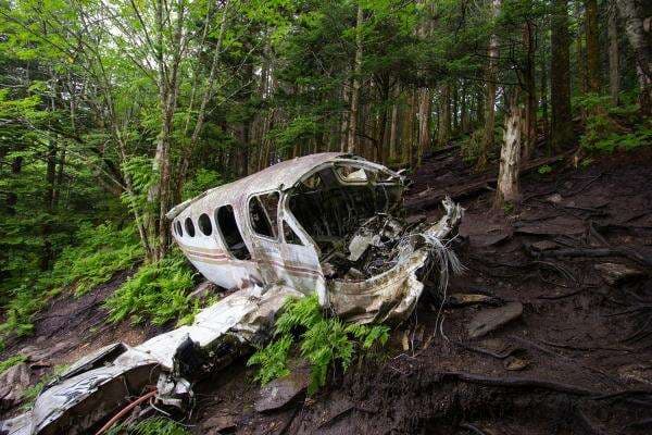 Pesawat Jatuh di Pegunungan Kolombia Tewaskan 15 Orang, Termasuk Anggota DPR