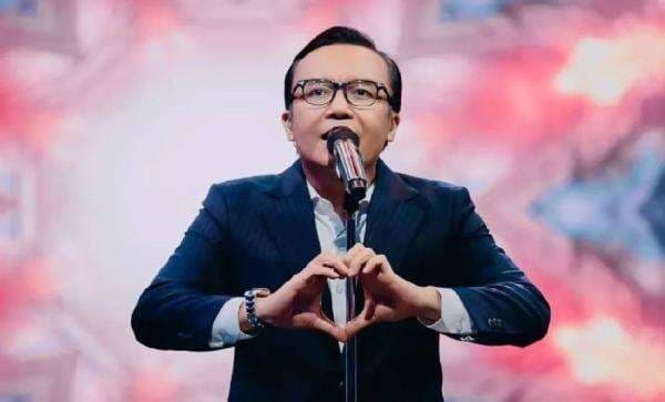 Berseteru di Medsos, Ari Lasso Doakan Dearly Djoshua Temukan Pria Lebih Baik