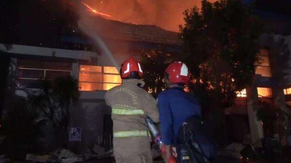 Gegara CCTV Tidak Ada, Alasan Polisi Belum Tentukan Tersangka Kebakaran Disdik Makassar Gegara CCTV Tidak Ada, Alasan Polisi Belum Tentukan Tersangka Kebakaran Disdik Makassar