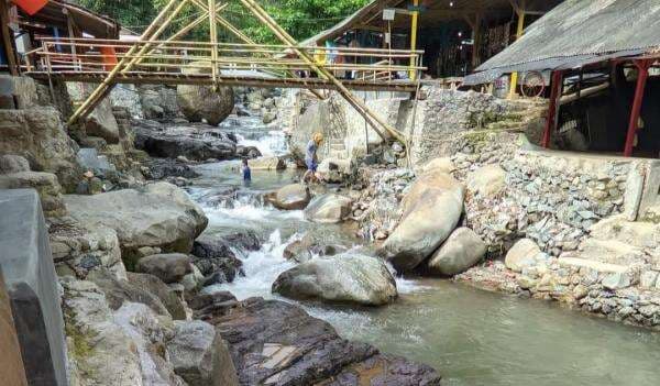 Molornya Pembangunan Jembatan Bailey Cicangor Bikin Tren Wisata di Karawang Bergeser Molornya Pembangunan Jembatan Bailey Cicangor Bikin Tren Wisata di Karawang Bergeser