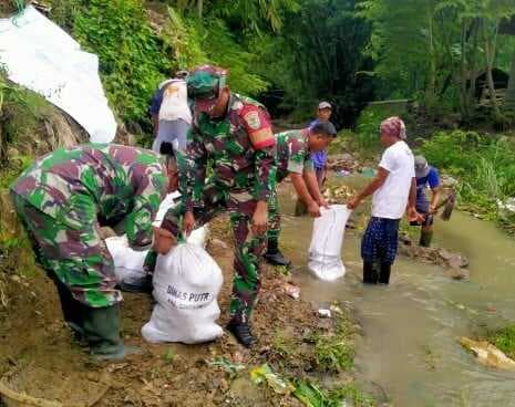 Bencana Hydrometeorologi Landa Kecamatan Sedong, Tembok Penahan Tanah hingga Jalan Kabupaten Rusak