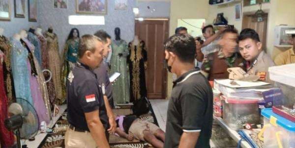 Geger Penemuan Mayat Buruh Harian Lepas di Karangpawitan Dalam Keadaan Tergantung Geger Penemuan Mayat Buruh Harian Lepas di Karangpawitan Dalam Keadaan Tergantung