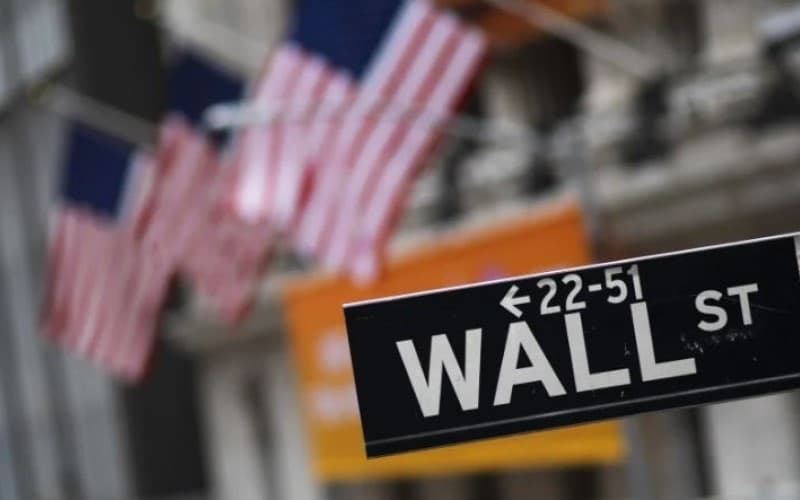 Wall Street Dibuka Menguat, Investor Fokus Pantau Data Ekonomi