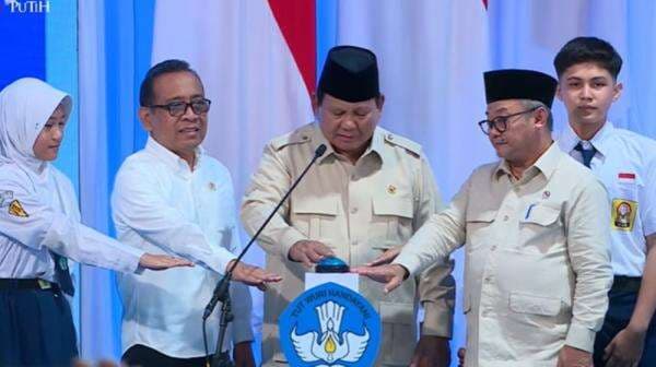 Prabowo Resmi Luncurkan Program Digitalisasi Pembelajaran