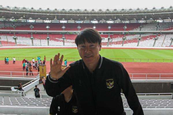 Diminta Fans Kembali Latih Timnas Indonesia, Shin Tae-yong Bilang Begini
