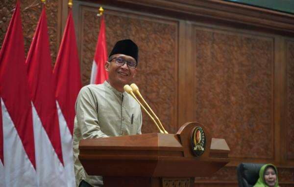 Hadiri Pelantikan Pengurus PAC Muslimat NU se Bojonegoro, Ini Pesan Bupati Wahono Hadiri Pelantikan Pengurus PAC Muslimat NU se Bojonegoro, Ini Pesan Bupati Wahono