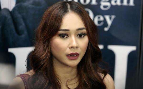 Jarang Manggung, Aura Kasih Pilih Bisnis Peternakan Ayam Petelur di Kampung