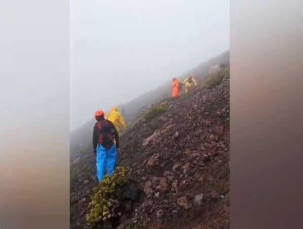Pencarian Pendaki Hilang di Gunung Slamet, Papan untuk Mantan jadi Petunjuk