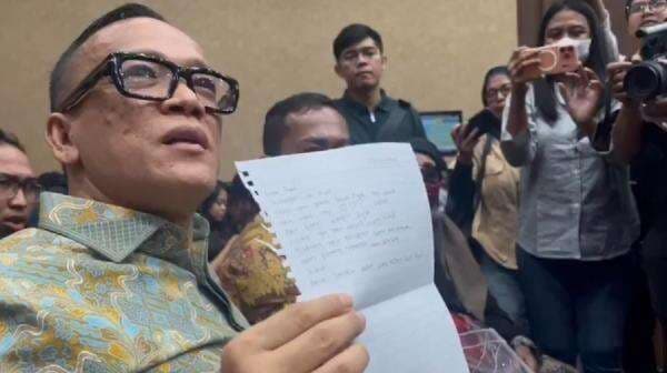 Noel Pamer Surat dari Anak saat Sidang: Aku Bakal Kangen Ayah!