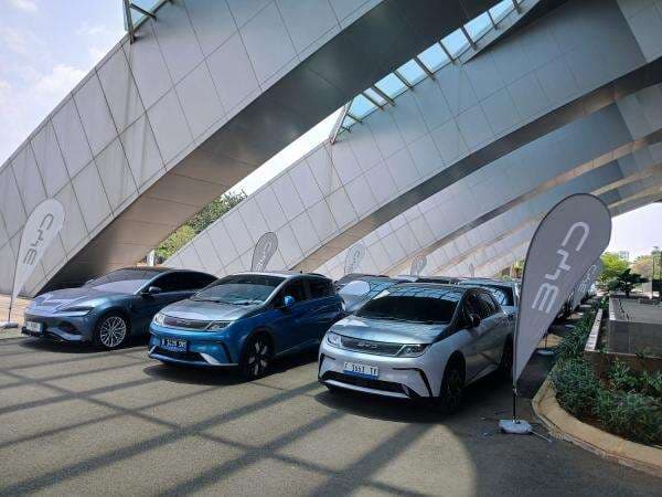 BYD Pamer Pengisian Super Cepat, Cas 5 Menit Bisa Tambah Jarak 400 Km