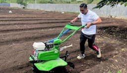 Polres Sumba Timur Dukung Program Ketahanan Pangan, Optimalkan Lahan Percontohan dengan Tanam Jagung