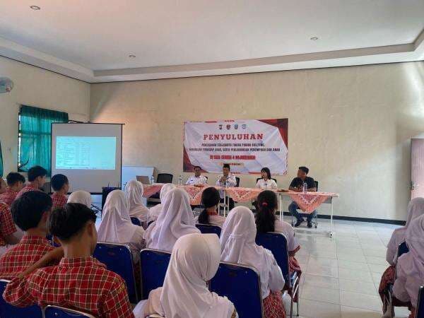 Cegah Perundungan di Sekolah, Sat Reskrim Polres Bojonegoro Gelar Penyuluhan Anti-Bullying Serentak Cegah Perundungan di Sekolah, Sat Reskrim Polres Bojonegoro Gelar Penyuluhan Anti-Bullying Serentak