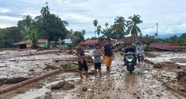 DPR Dorong Imigrasi Bebaskan Biaya Dokumen Korban Bencana Sumbar