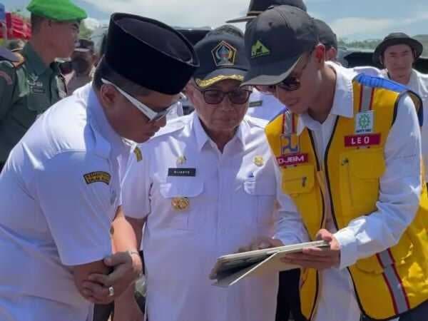 Visi Kemakmuran Rijanto-Beky di Blitar Mulai Diragukan Visi Kemakmuran Rijanto-Beky di Blitar Mulai Diragukan