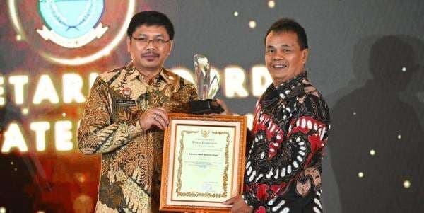 Sekretariat Dewan DPRD Kabupaten Cianjur Raih Penghargaan JDIHN Dari Kemnkum dan HAM