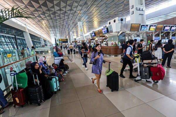 Kemenhub Prediksi Puncak Pergerakan Penumpang Pesawat Periode Nataru pada 21 Desember