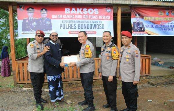 Cooling System, Polisi di Bondowoso Gelar Baksos di Dusun Terpencil