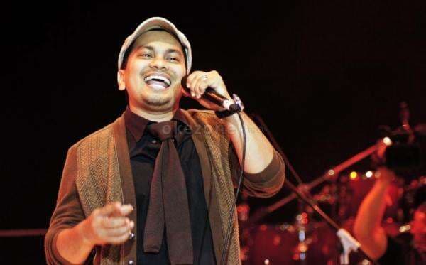 Viral Materi Stand Up Pandji Soal Kelopak Mata Mengantuk, Dokter Tompi Sebut Itu Penyakit Ptosis