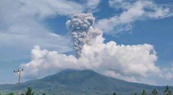 Gunung Lewotobi Laki-Laki di Pulau Flores Meletus! Berikut Daftar Desa yang Terdampak Letusan