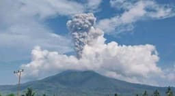 Gunung Lewotobi Laki-Laki di Pulau Flores Meletus! Berikut Daftar Desa yang Terdampak Letusan