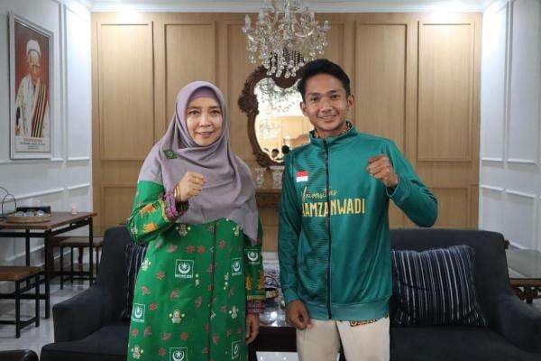 Rektor Universitas Hamzanwadi Lepas Mahasiswa ke Ajang Internasional di Singapura Rektor Universitas Hamzanwadi Lepas Mahasiswa ke Ajang Internasional di Singapura