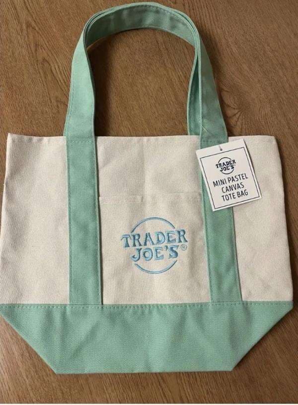Lagi Heboh Tote Trader Joe&rsquo;s, Tas Belanja Murah Kini Dijual Ratusan Juta