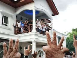 Hasil Quick Count Unggul Jauh, SDK Pidato Kemenangan di Hadapan Ratusan Pendukung