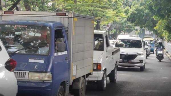 Hari Kedua Libur Natal, Jalur Wisata Bandung–Lembang Macet Parah hingga 3 Kilometer