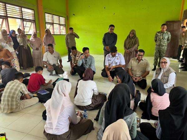 Gibran Kunjungi SMPN 1 Karang Baru Aceh, Pantau Pemulihan Sekolah Terdampak Banjir
