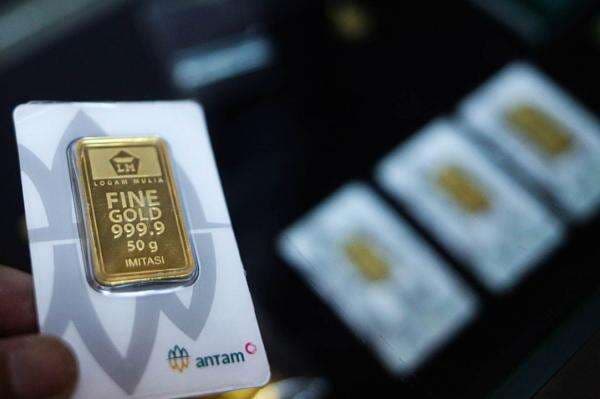 Harga Emas Antam Anjlok usai 4 Hari Ngamuk, Termurah Dijual Segini