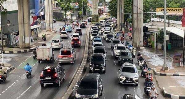 Kawasan Tendean Menuju Blok M Macet Jelang Akhir Tahun