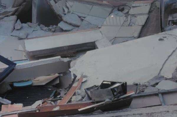 Geger! Bangunan Lahan Parkir 2 Lantai di Jakut Tiba-Tiba Roboh