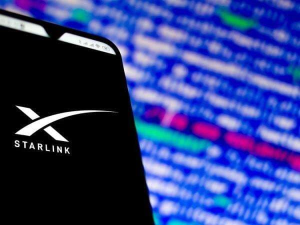 FCC Setujui SpaceX Tambah 7.500 Satelit Starlink, Total Jadi 15.000 Unit