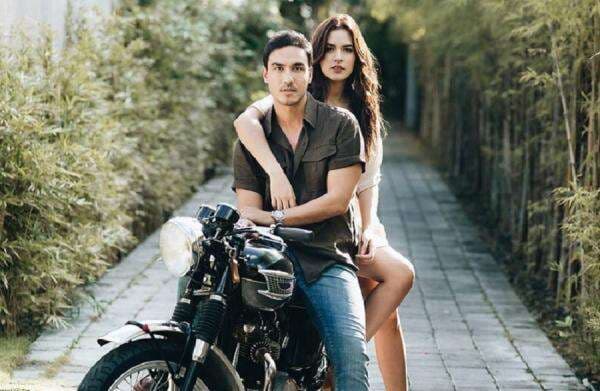 Raisa Absen Lagi di Sidang Kedua Perceraian dengan Hamish, Bakal Diputus Verstek? Raisa Absen Lagi di Sidang Kedua Perceraian dengan Hamish, Bakal Diputus Verstek?