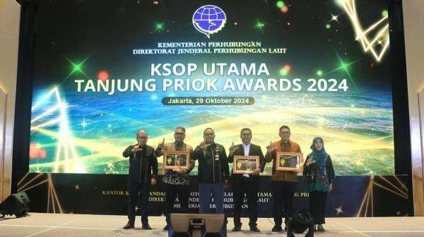 JICT Raih Penghargaan PNBP dan Perusahaan Informatif di KSOP Utama Tanjung Priok Award 2024