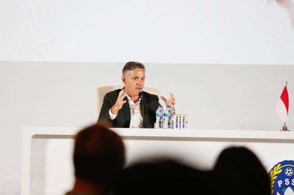 Bukan Paspor, Ini Fokus John Herdman Bangun Timnas Indonesia yang Ditakuti