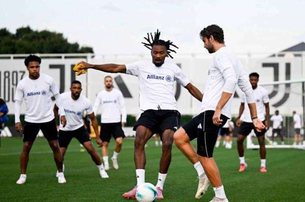 Update Cedera Juventus: Kabar Terbaru Vlahovic, Bremer hingga Milik Jelang Bentrok Fiorentina Update Cedera Juventus: Kabar Terbaru Vlahovic, Bremer hingga Milik Jelang Bentrok Fiorentina