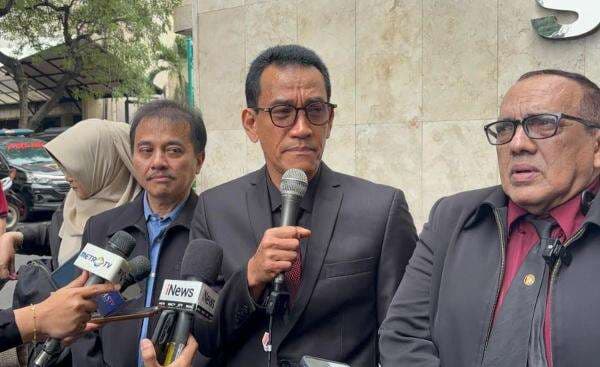 Kasus Ijazah Jokowi Dilimpahkan ke Kejaksaan, Kubu Roy Suryo Cs: Prematur!