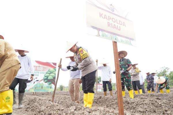 Dukung Pemerintaham, Polda Riau Luncurkan Program Ketahanan Pangan