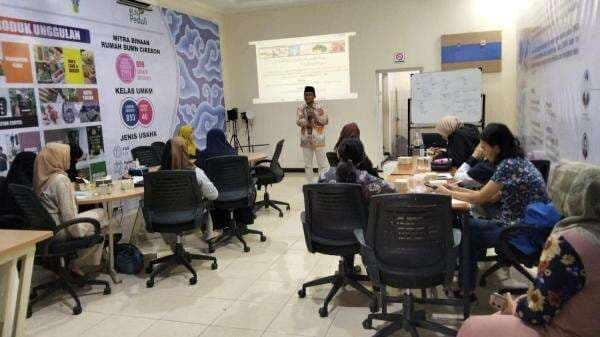 PLN Peduli Dorong UMKM Rumah BUMN Cirebon Tembus Pasar Global PLN Peduli Dorong UMKM Rumah BUMN Cirebon Tembus Pasar Global