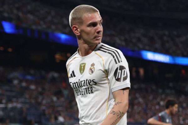 Real Madrid Tolak Mentah-Mentah Napoli, Wonderkid 18 Tahun Ini Tetap di Bernabeu