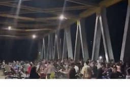 Heboh Lumba-lumba Muncul di Sungai Rokan Hulu Riau, Warga Kaitkan Mitos Ini