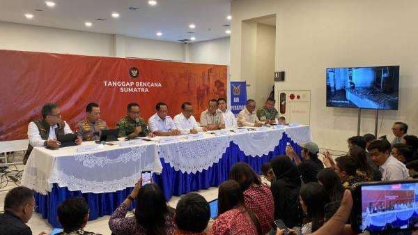 Panglima TNI Kerahkan Lebih dari 36 Ribu Personel Bantu Penanganan Bencana di Sumatera