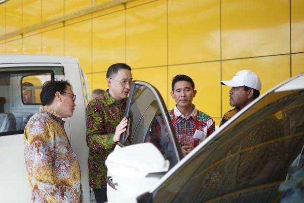 Ekspansi Pasar Kendaraan Listrik, DFSK Resmikan Diler di Batam hingga Manokwari