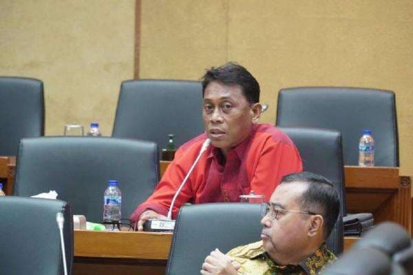 DPR Desak Kemensos Kaji Ulang Anggaran Kebencanaan 2026 yang Menyusut Drastis