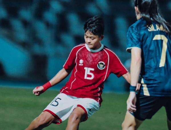 Reaksi Mengejutkan Pelatih Timnas Putri Indonesia Usai Kena Bantai Thailand 0-8 di Laga Perdana SEA Games 2025