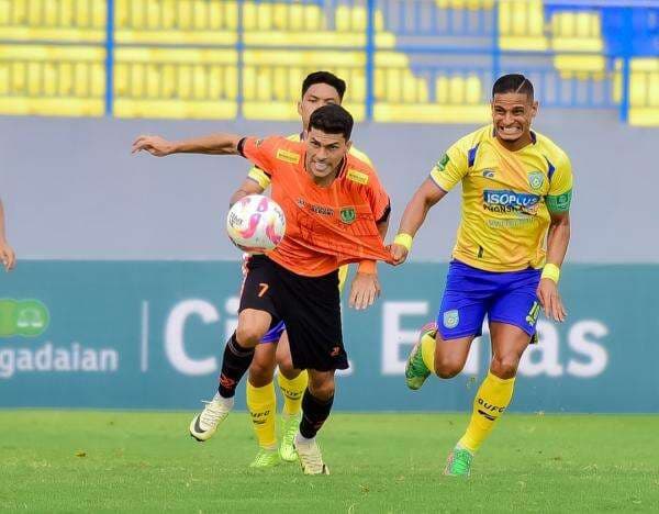 Sempat Unggul 2 Gol, Persibo Tumbang di Markas Gresik United