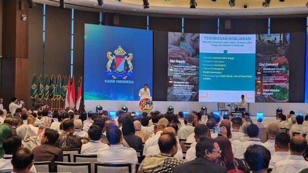 Setelah Thrifting, Purbaya Siap Berantas Baja hingga Sepatu Ilegal