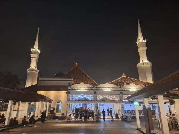 Asal Usul Masjid Luar Batang yang Ramai Dikunjungi Peziarah Luar Kota